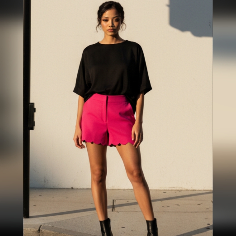 Isaac Mizrahi Pink Scalloped Hem High‎ Waist Shorts